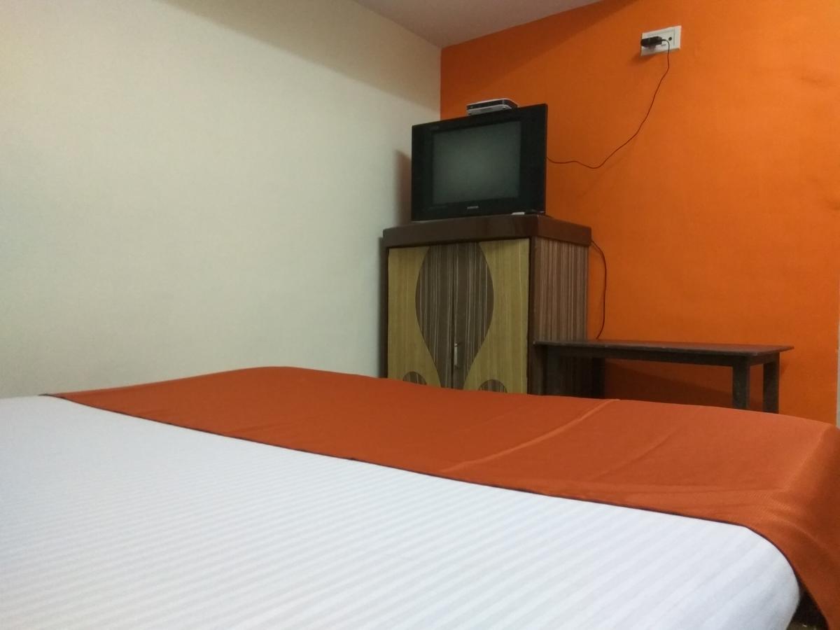 Hotel Shiva Panvel Exteriér fotografie