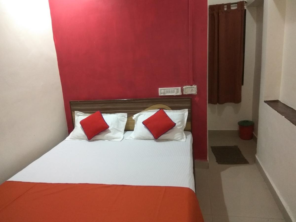Hotel Shiva Panvel Exteriér fotografie